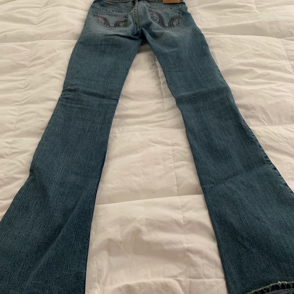 Hollister Jeans - Picture 2 of 2
